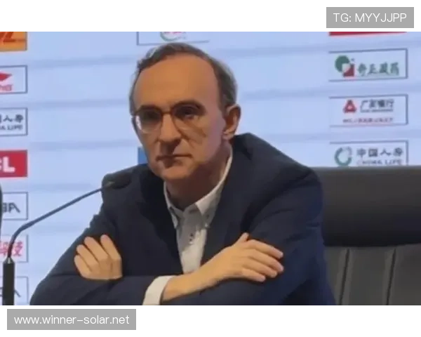 胜深圳发布会：乌戈批失误莫兰德谈磨合